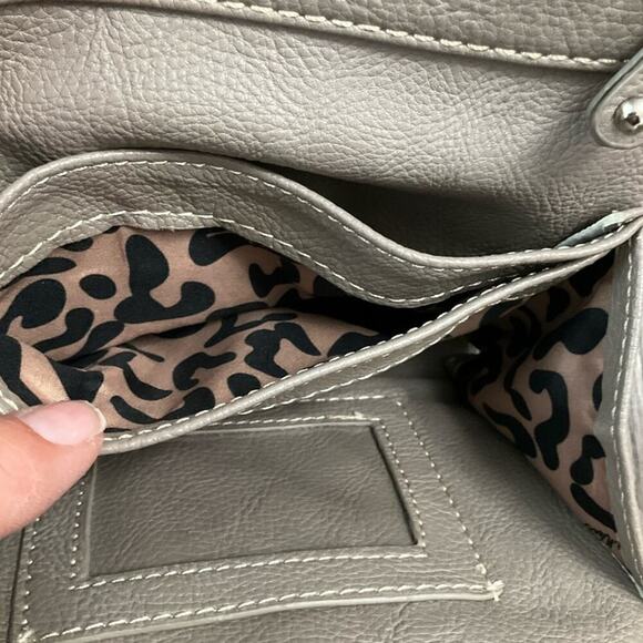 Nine West Zipster Crossbody Messenger Shoulder Gray Leopard Women's Bag - Picture 9 of 9